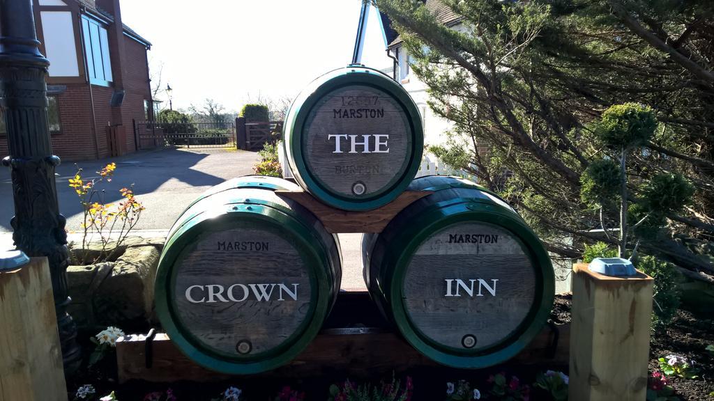 Crown Inn Marston Montgomery Екстериор снимка